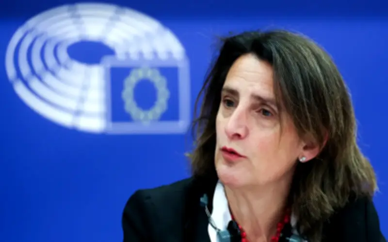 EU longgar peraturan penggabungan syarikat untuk saingi AS dan China