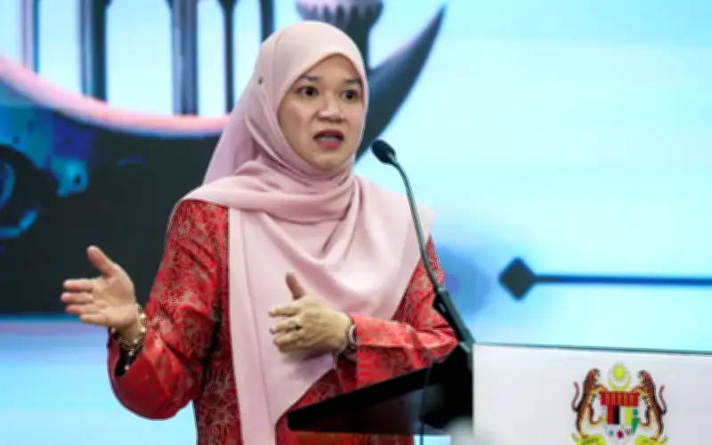 Fadhlina Lega Nama Bersih Selepas Zulkifli Mohon Maaf Isu 'Larangan Takbir'