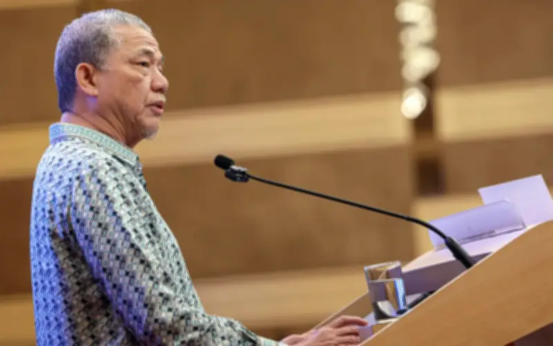 Fadillah Tegaskan Malaysia Perlu Percepat Peralihan Tenaga Boleh Diperbaharui