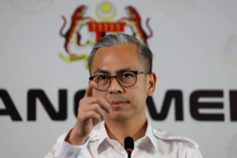 Fahmi Kritik Hadi PAS Atas Dakwaan Menyesatkan Mengenai Kenaikan Harga Diesel