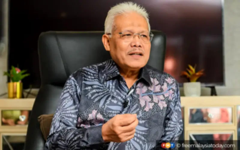 Hamzah Zainudin Dijangka Umumkan 'Rumah' Politik Baharu Bulan Depan