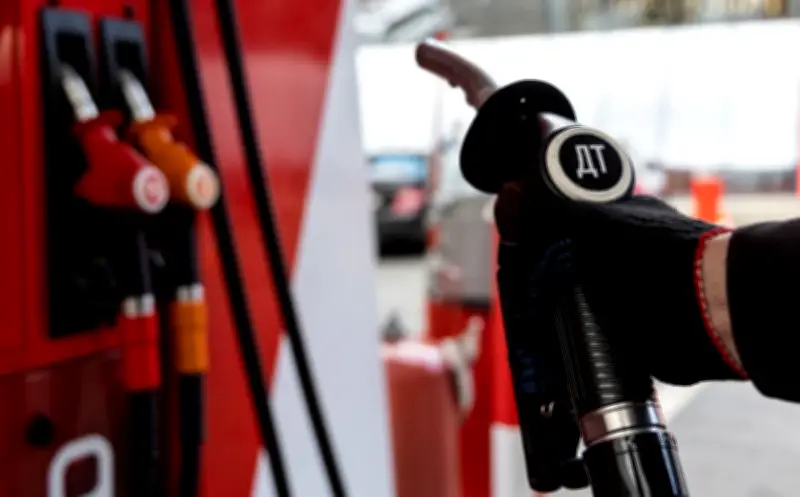 Harga Diesel Turun 75 Sen, RON95 dan RON97 Turun 25 Sen Mulai Esok