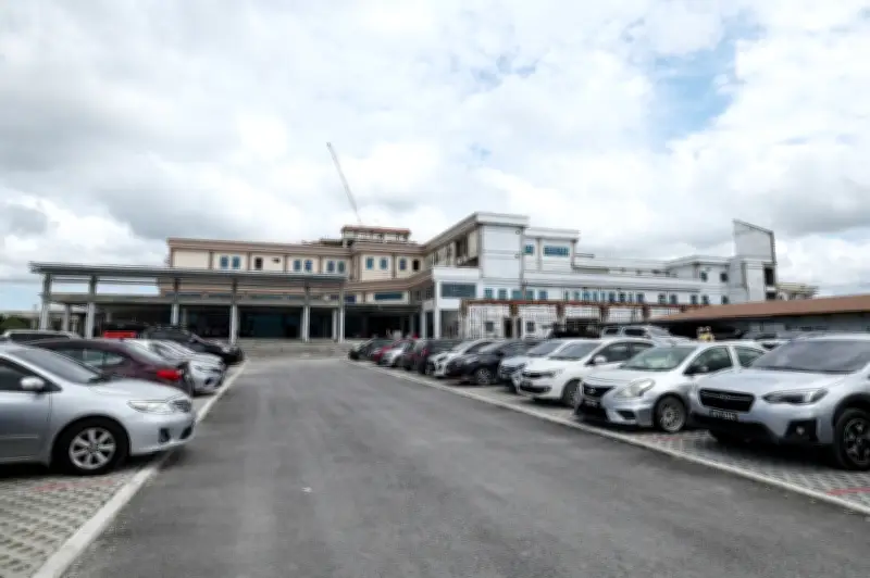 Ibu di Kuching Merayu Pemandu Avanza Lari Serbu Hadap Selepas Anak Kehilangan Kaki