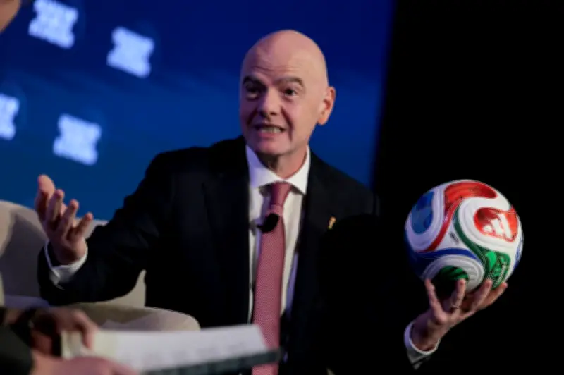 Infantino Pertahankan Harga Tiket Piala Dunia, Tegaskan FIFA Organisasi Bukan Untung