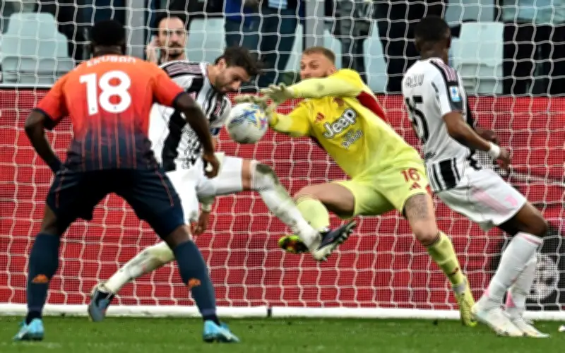 Juventus Kalahkan Genoa 2-0, Mendekati Zon Liga Juara-Juara Serie A