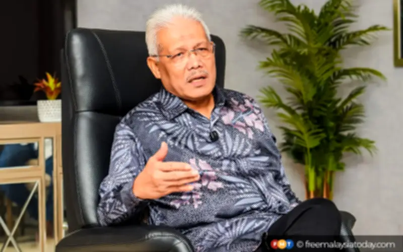 Kekalutan PN: Mengapa Penamaan Ketua Pembangkang Terus Tertangguh?