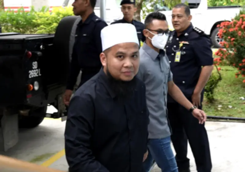 Keputusan Kes Ebit Lew Diumum Petang Ini di Mahkamah Tenom
