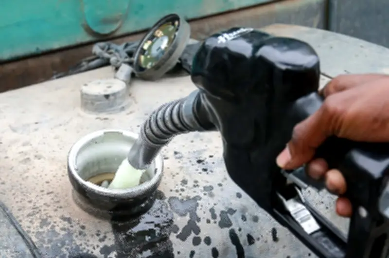 Kerajaan Perketat Tindakan Seludup Diesel, Polis Ditempatkan di 150 Stesen Minyak Berisiko