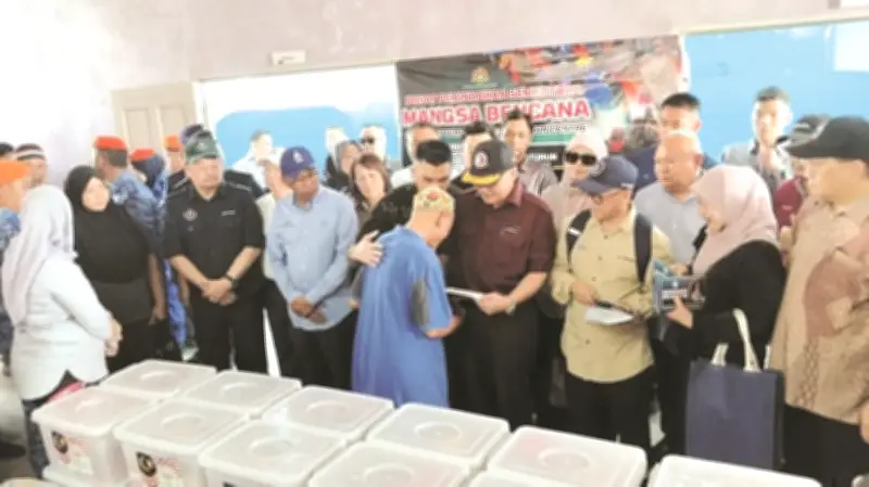 Kerajaan Sabah Salur RM2,000 Bantuan Segera Kepada Mangsa Kebakaran di Sandakan