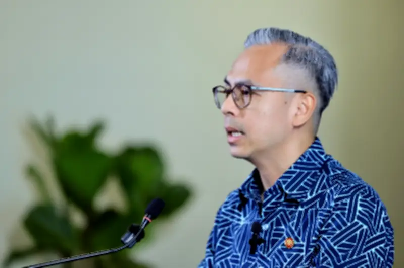 Kerajaan Sasarkan Jun Untuk Sekat Media Sosial Bawah 16 Tahun