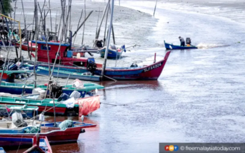 Kerajaan Teliti Penambahbaikan Kuota Subsidi Bahan Api Nelayan