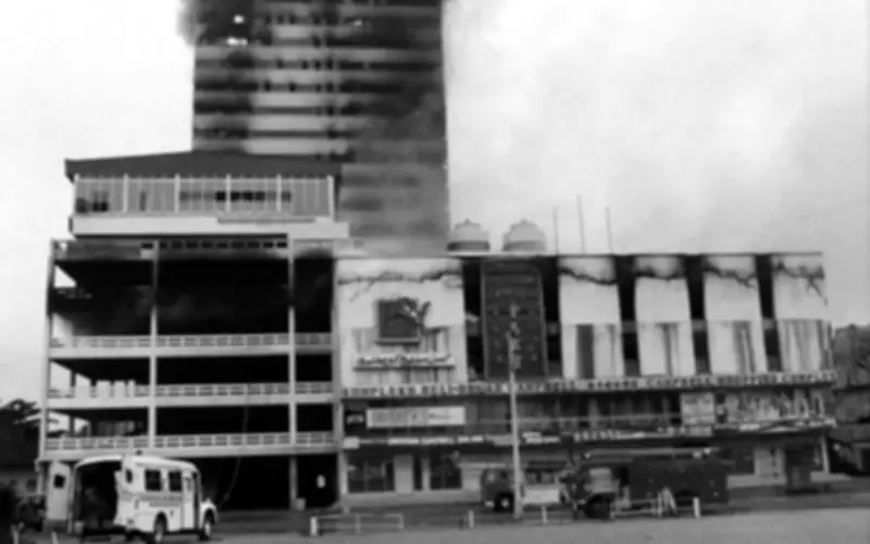 Ketika KL Alami 'Towering Inferno' Sendiri: Kebakaran Tragis di Kompleks Campbell 1976