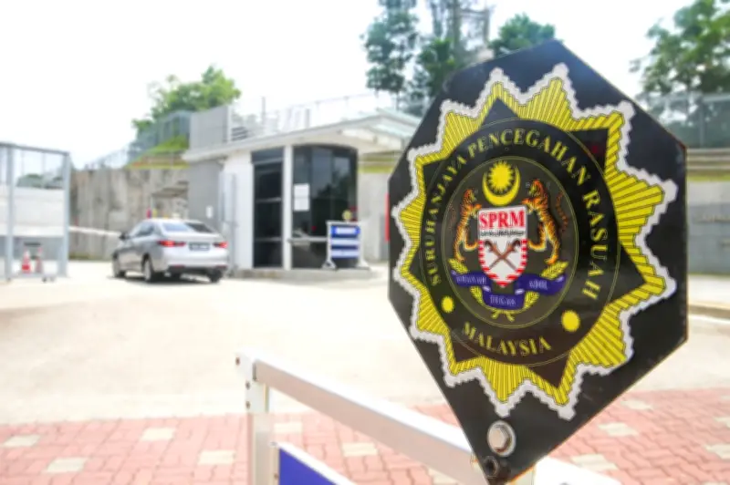 Ketua Eksekutif Agensi Persekutuan Ditahan SPRM atas Rasuah RM1 Juta untuk Projek Gelanggang Skuasy