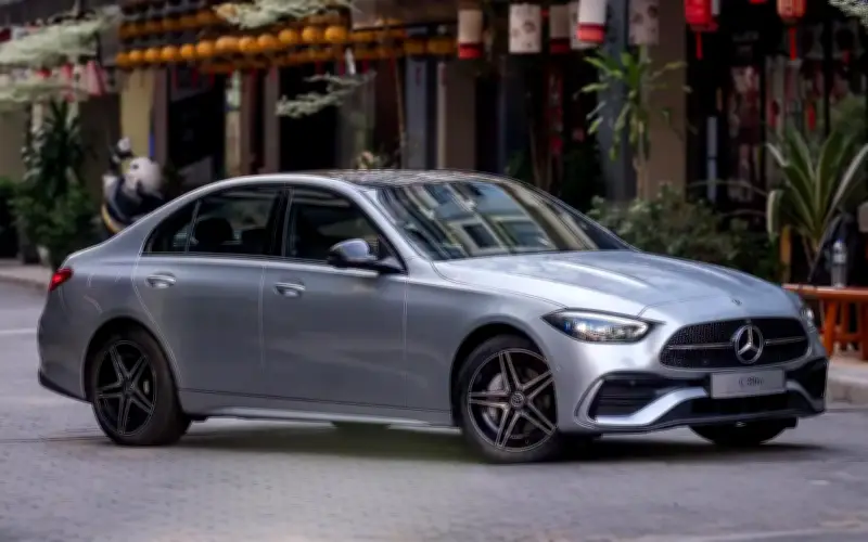Keuntungan Mercedes-Benz merosot akibat persaingan sengit di China