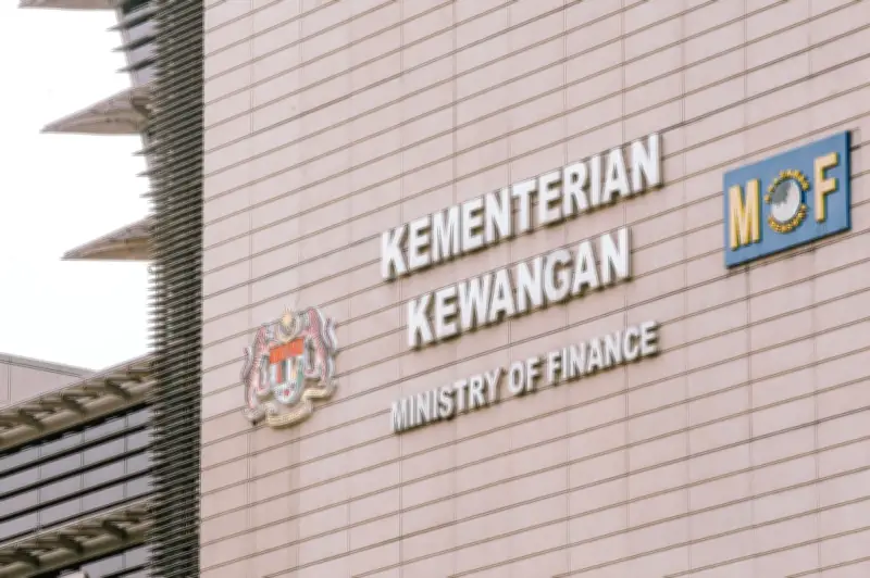 KPM Keluarkan Garis Panduan Kawal Perbelanjaan, Lindung Ekonomi dan Perkhidmatan Awam
