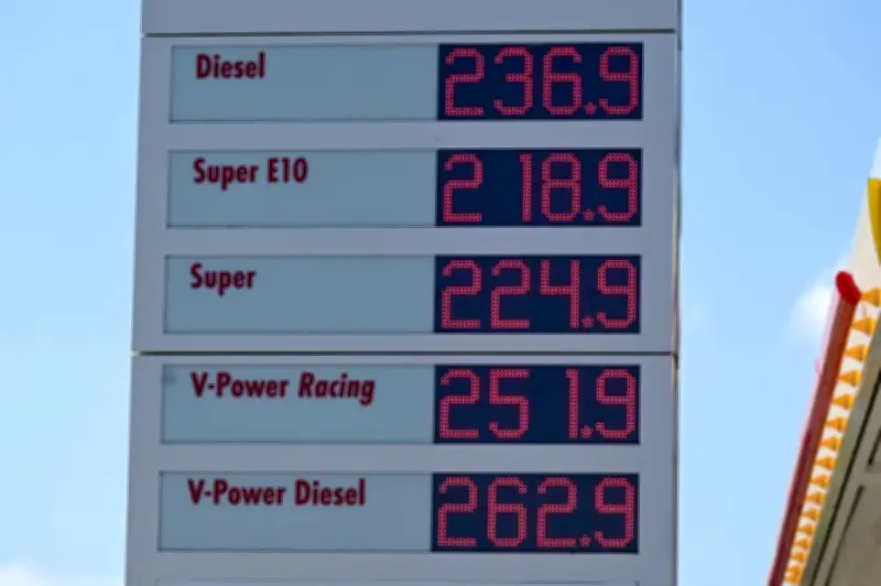 Lima Negara Eropah Usul Cukai Keuntungan Luar Biasa Syarikat Tenaga