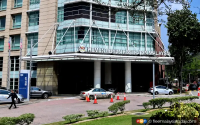 Malaysia dan China Meterai Perjanjian Bekalan Bahan Mentah untuk Peranti Perubatan