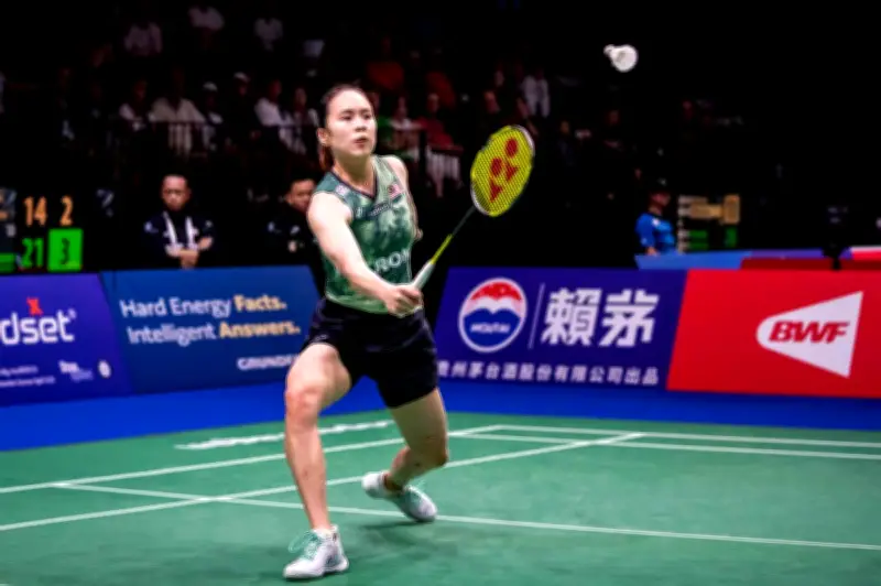 Malaysia Terima Tamparan Besar di Uber Cup, Pearly Tan Tarik Diri Akibat Kecederaan Belakang