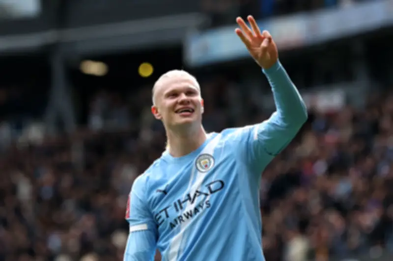 Manchester City Hancurkan Liverpool 4-0 dengan Treble Haaland, Tekanan Bertambah pada Arne Slot