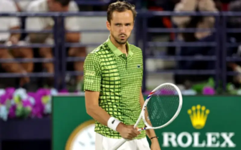 Medvedev Dihancurkan Berrettini 6-0, 6-0 di Monte Carlo Masters