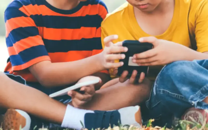 Meta Berbincang Rapat Dengan Malaysia Mengenai Sekatan Media Sosial Untuk Bawah Umur