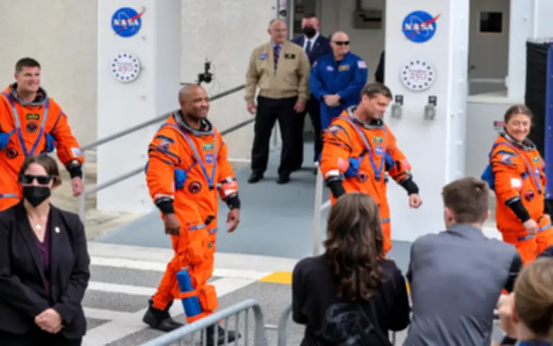 NASA Lancar Empat Angkasawan Dalam Misi Berawak Pertama Ke Bulan Selepas 50 Tahun