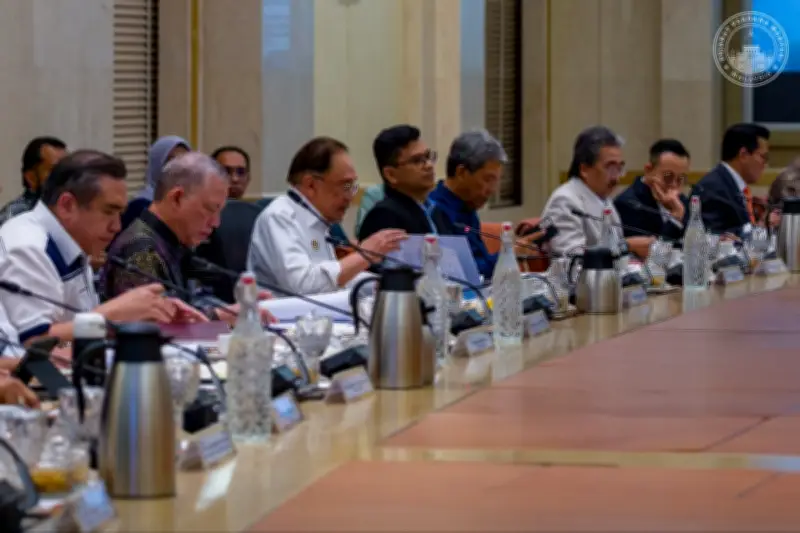 NEAC Ambil Langkah Pastikan Bekalan Tenaga dan Barang Asas Terjamin