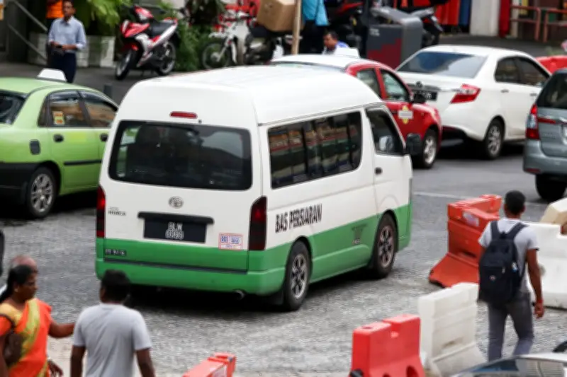 Operasi 'Kereta Sapu' Haram Ancam Pendapatan Pengusaha Bas dan Van Pelancongan Berlesen