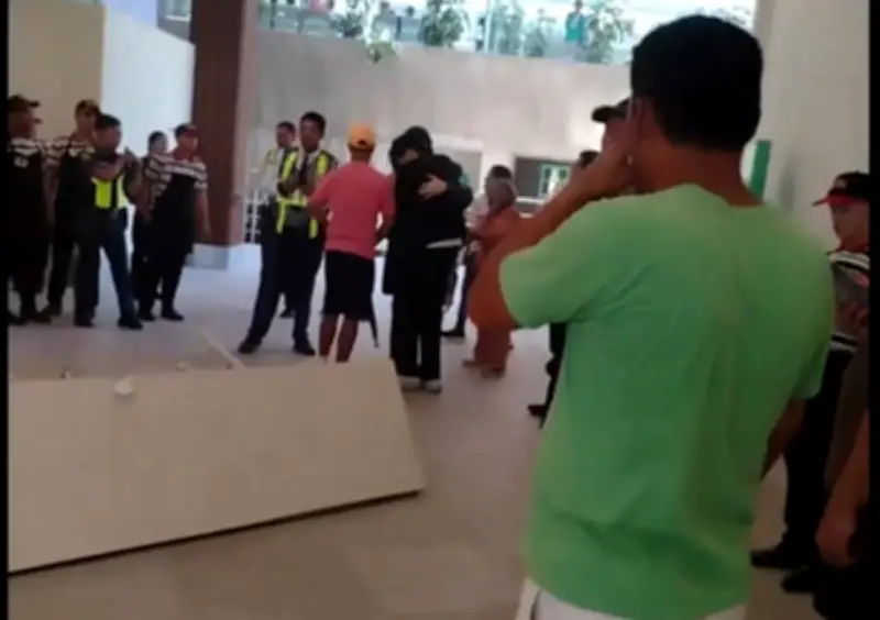 Panel Siling Runtuh di Lapangan Terbang NAIA Filipina, Tujuh Cedera