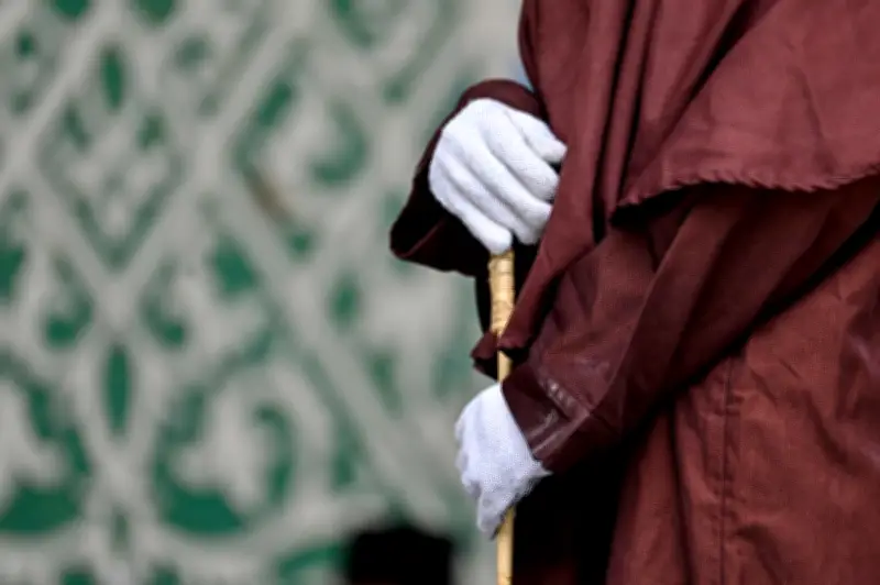 Pasangan Indonesia Didera 100 Sebat Setiap Satu Kerana Hubungan Seks Luar Nikah di Aceh