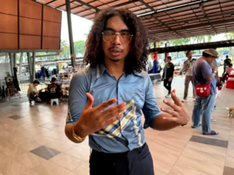 Pasar Pagi JB: Pasar Lambak Vintage Jadi Ritual Hujung Minggu Paling 'Cool'