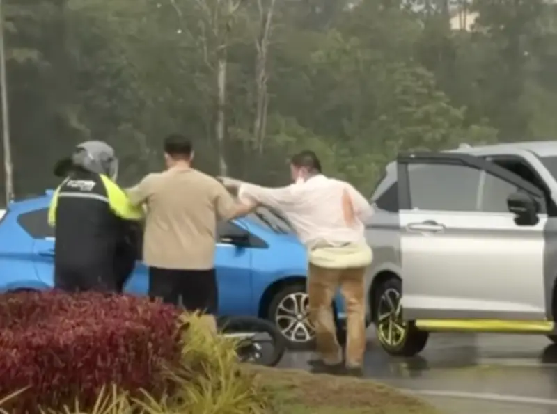 Pemandu Ditahan Selepas Serangan Amuk Jalanan Lukakan Penunggang Motosikal di Kulai