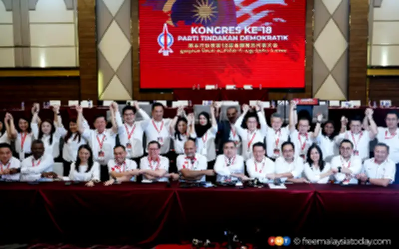 Penganalisis Sarankan DAP Buka Semua Pilihan PRU16, Termasuk Keluar PH