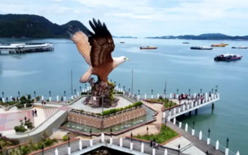 Penggiat Pelancongan Sarankan Laluan Transit Baharu ke Langkawi