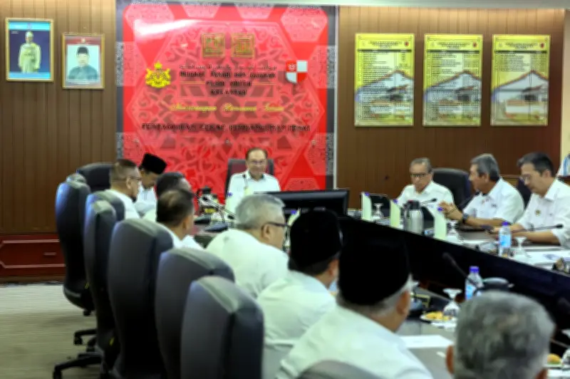 PM Anwar: 85 Peratus Rakyat Nikmati Harga Diesel Subsidi, Termasuk Nelayan dan Bas Sekolah