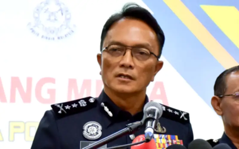 Polis Melaka tumpaskan dua sindiket panggilan palsu, tahan 45 warga asing