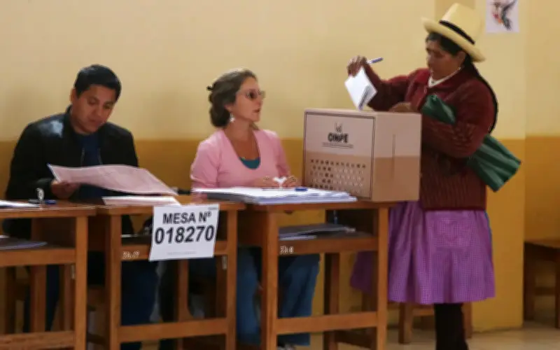 Polis Peru Serbu Ibu Pejabat Pilihan Raya Berikutan Kelewatan Undi