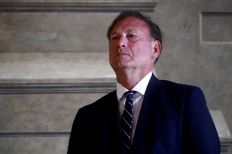 Politik Persaraan Hakim Mahkamah Agung AS: Masa Depan Alito dan Thomas Dipertaruhkan