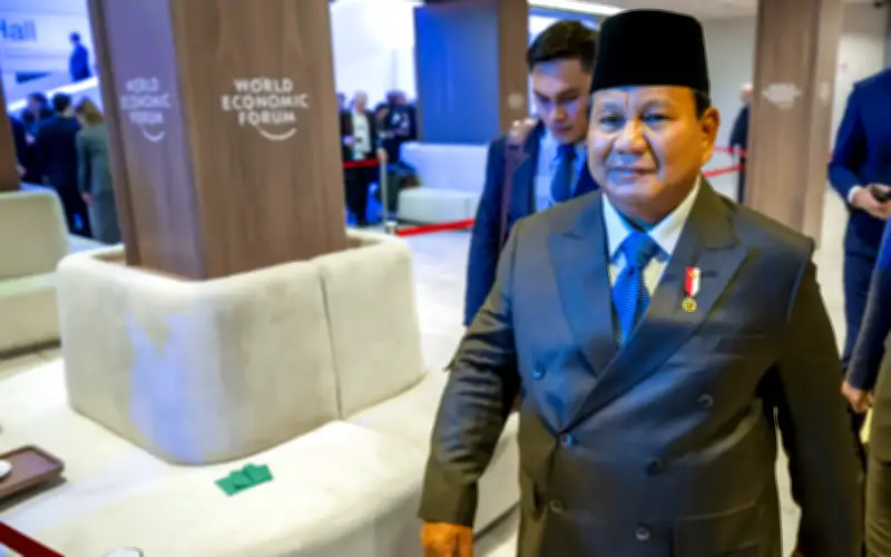 Presiden Indonesia Prabowo Temui Macron di Paris Selepas Rundingan Minyak dengan Putin