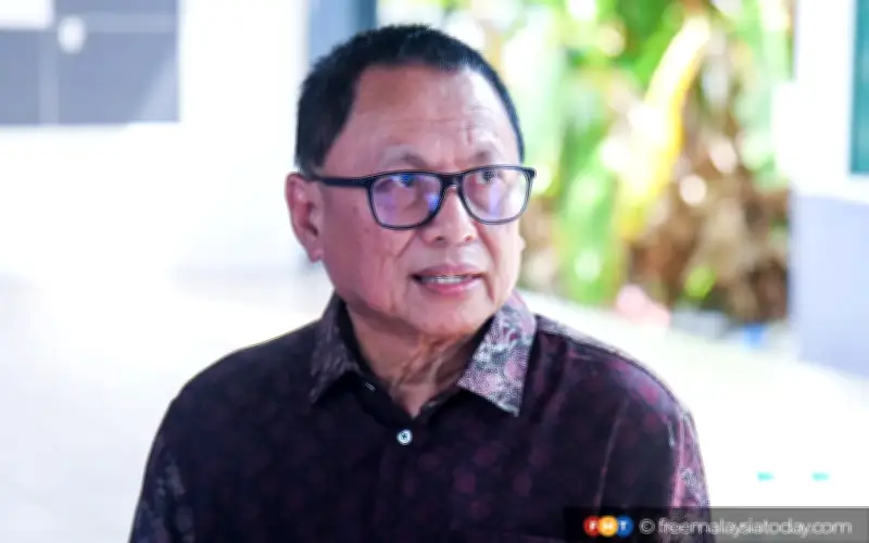 Puad cabar DAP letak jawatan menteri jika tidak puas hati dengan Azam