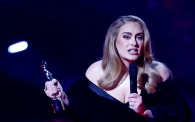 Sekolah BRIT London: Kilang Bintang dari Adele hingga Raye