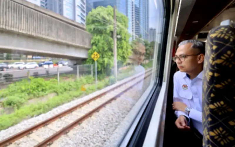 SKMM dan Telco Diberi Masa Sebulan Selesaikan Masalah Internet Laluan ETS KL Sentral-Segamat