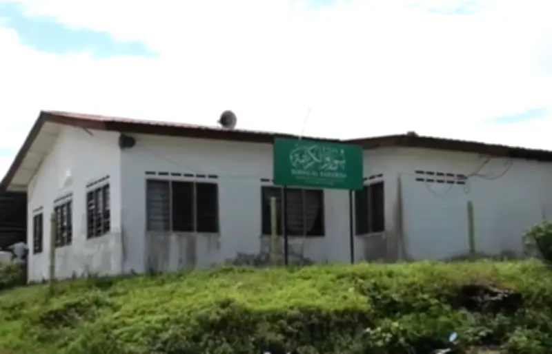 Surau di tanah tak dilulus di Ipoh dirobohkan selepas perintah mahkamah