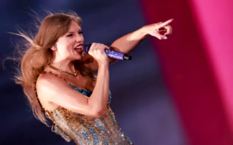 Taylor Swift daftar tanda dagang suara ketika lonjakan klon AI