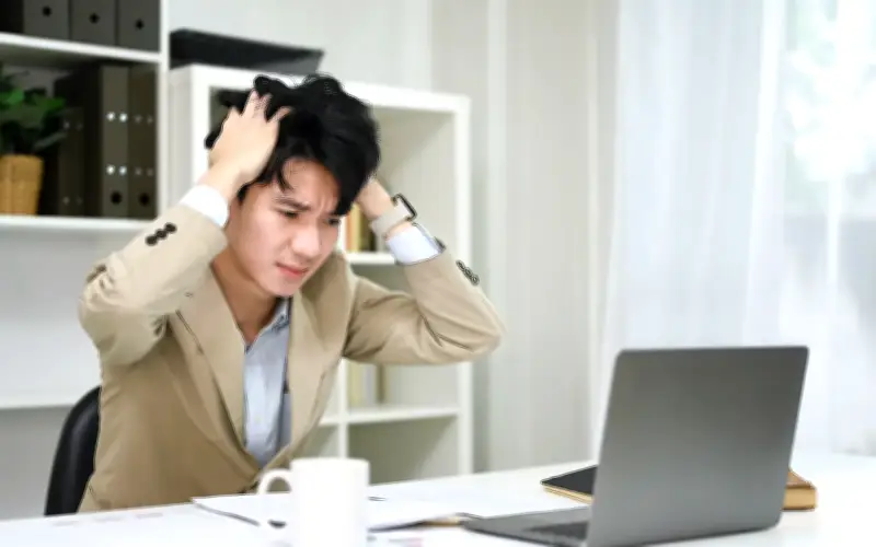 Teknologi di Tempat Kerja Menjadi Beban: Pakar Beri Amaran Tentang 'Teknostres'