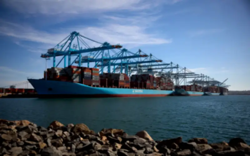 Trump lanjutkan pengecualian Akta Jones 90 hari untuk kurangkan kos tenaga