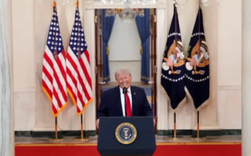 Trump Ucap Tahniah kepada Pasukan Pelancaran Artemis ke Bulan