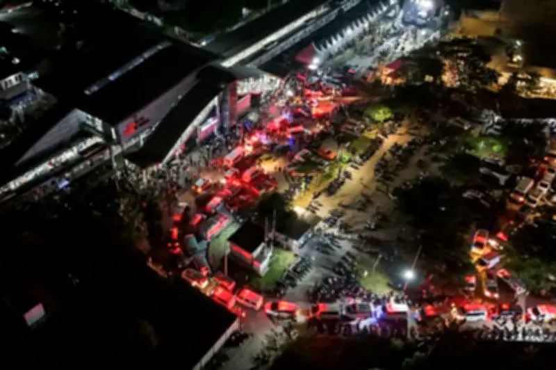 Tujuh maut, 81 cedera dalam perlanggaran tren di luar Jakarta
