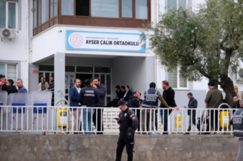 Turkiye Tahan 162 Individu, Sekat 1,100 Akaun Media Sosial Berkaitan Tembakan Sekolah