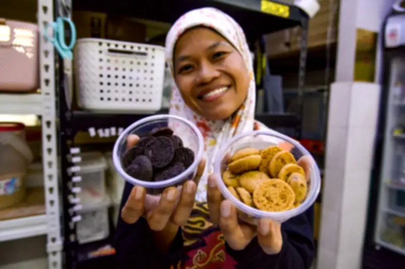 Usahawan Biskut Berjaya Selepas Dengar Perbualan RM1.8 Juta Mengubah Hidupnya